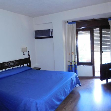 Hotel Restaurante Las Galias Zuera 외부 사진