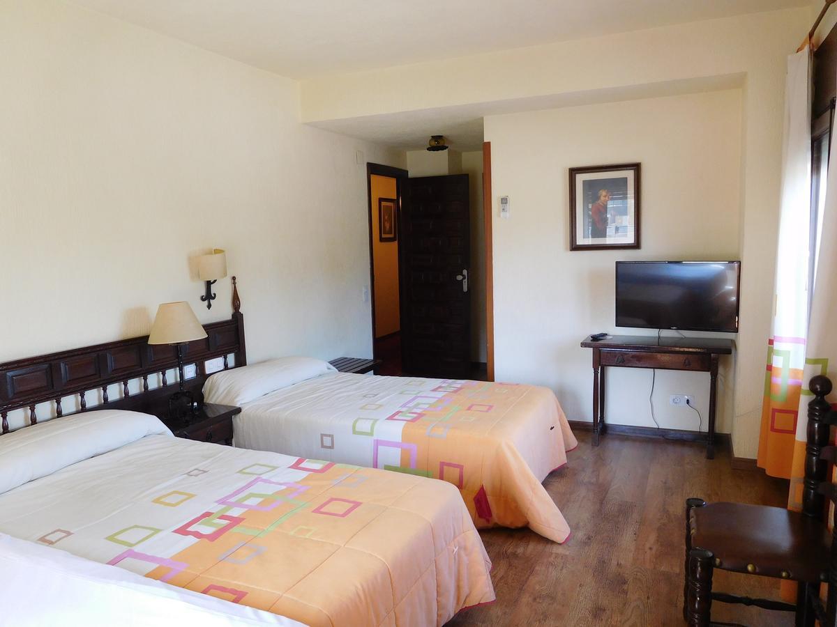 Hotel Restaurante Las Galias Zuera 외부 사진