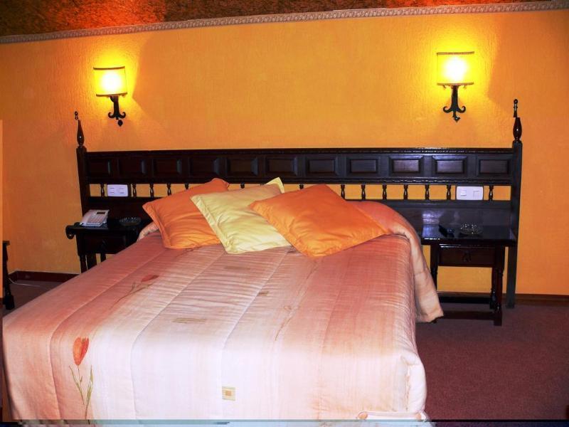 Hotel Restaurante Las Galias Zuera 객실 사진