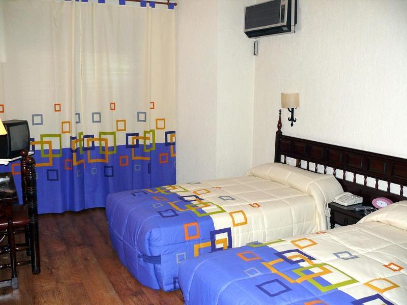 Hotel Restaurante Las Galias Zuera 객실 사진