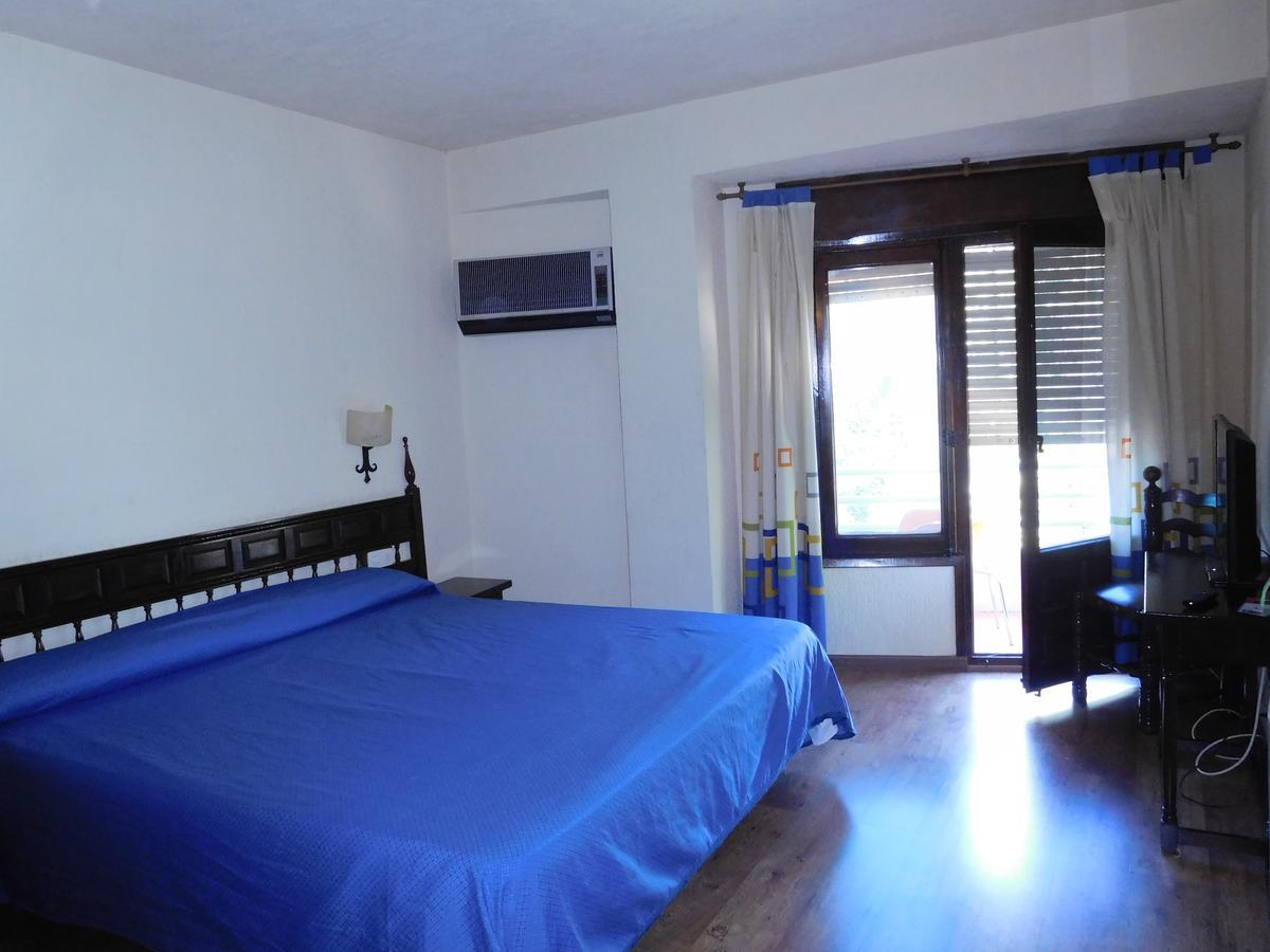 Hotel Restaurante Las Galias Zuera 외부 사진